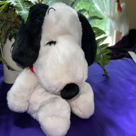 ๐Kohl's Cares for Kids Cute Snoopy Peanuts Stuffed Animal - Picture 3 of 11